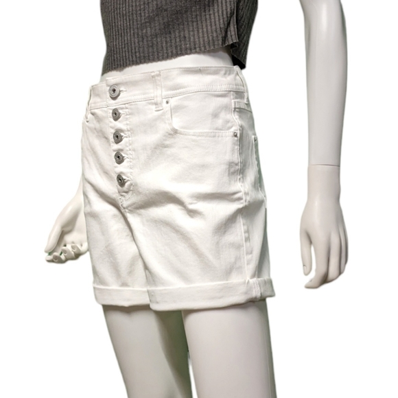 INC International Concepts White Novelty Denim Short, 4 - Picture 6 of 6